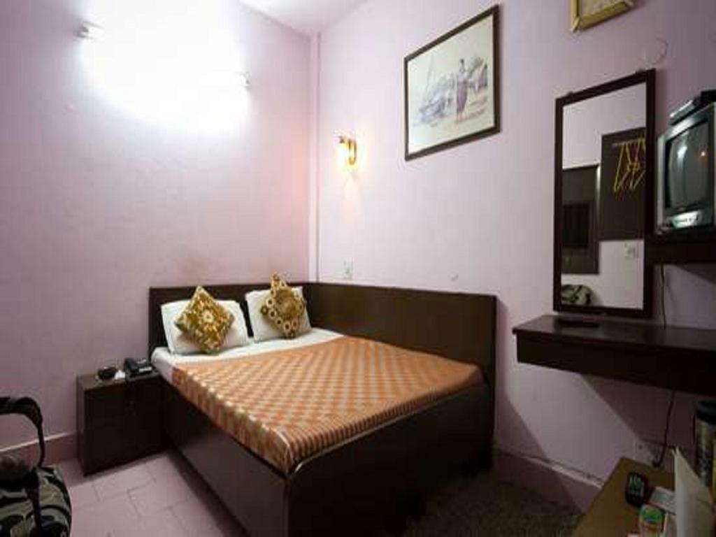 Hotel Woodland Deluxe Nova Deli Quarto foto